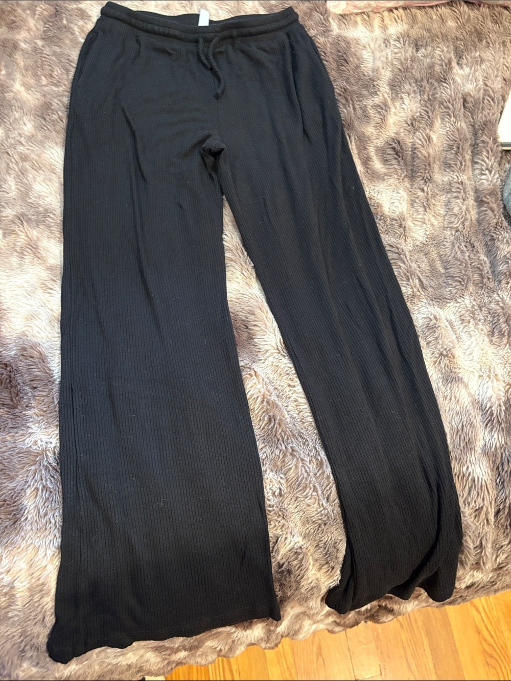 Wide-Leg Ribbed Lounge Pants - Black